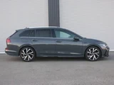 2024 Volkswagen Golf Variant TDI Sedan for sale, Japanese used car export - photo 4 of 9 | GULJI TRADERS