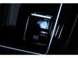 2025 Volkswagen Golf Variant R 4WD Sedan for sale, Japanese used car export - photo 45 of 57 | GULJI TRADERS