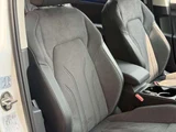 2025 Volkswagen Golf Variant TDI Diesel Turbo Sedan for sale, Japanese used car export - photo 8 of 24 | GULJI TRADERS