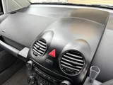 2007 Volkswagen NEW Beetle Base Sedan for sale, Japanese used car export - photo 7 of 9 | GULJI TRADERS