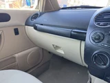 2008 Volkswagen NEW Beetle 2.0 Sedan for sale, Japanese used car export - photo 11 of 24 | GULJI TRADERS