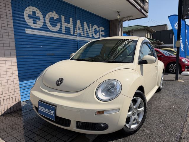 2010 Volkswagen NEW Beetle - photo 1 2010 Volkswagen NEW Beetle Sedan for sale, Japanese used car export - photo 1 of 32 | GULJI TRADERS