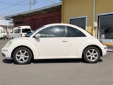 2010 Volkswagen NEW Beetle 1.6 Sedan for sale, Japanese used car export - photo 9 of 30 | GULJI TRADERS