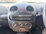 2010 Volkswagen NEW Beetle 1.6 Sedan for sale, Japanese used car export - photo 16 of 30 | GULJI TRADERS
