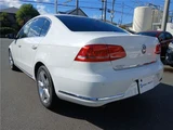 2011 Volkswagen Passat Sedan for sale, Japanese used car export - photo 11 of 49 | GULJI TRADERS