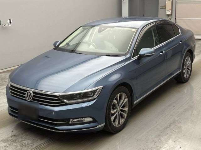 2015 Volkswagen Passat Sedan for sale, Japanese used car export - photo 1 of 13 | GULJI TRADERS
