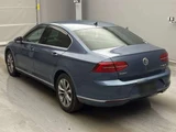 2015 Volkswagen Passat Sedan for sale, Japanese used car export - photo 4 of 13 | GULJI TRADERS