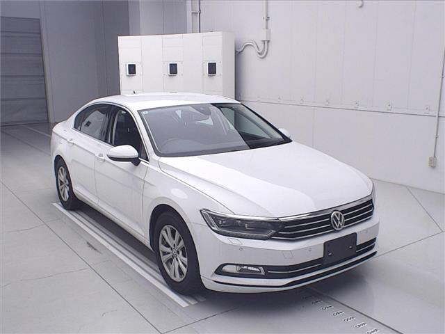 2016 Volkswagen Passat Sedan for sale, Japanese used car export | GULJI TRADERS
