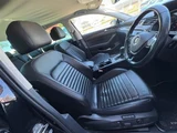 2018 Volkswagen Passat TSI Sedan for sale, Japanese used car export - photo 23 of 30 | GULJI TRADERS