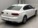 2022 Volkswagen Passat Sedan for sale, Japanese used car export - photo 2 of 13 | GULJI TRADERS