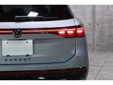 2025 Volkswagen Passat e Hybrid Sedan for sale, Japanese used car export - photo 7 of 19 | GULJI TRADERS