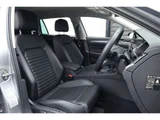 2022 Volkswagen Passat Alltrack TDI Sedan for sale, Japanese used car export - photo 6 of 17 | GULJI TRADERS