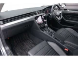2022 Volkswagen Passat Alltrack TDI Sedan for sale, Japanese used car export - photo 7 of 17 | GULJI TRADERS