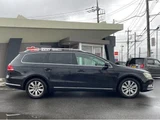 2011 Volkswagen Passat Variant Sedan for sale, Japanese used car export - photo 4 of 9 | GULJI TRADERS