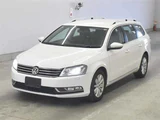 2014 Volkswagen Passat Variant Sedan for sale, Japanese used car export - photo 4 of 10 | GULJI TRADERS