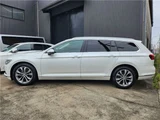 2015 Volkswagen Passat Variant Sedan for sale, Japanese used car export - photo 4 of 38 | GULJI TRADERS