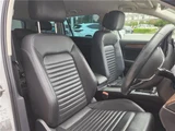 2015 Volkswagen Passat Variant Sedan for sale, Japanese used car export - photo 6 of 38 | GULJI TRADERS
