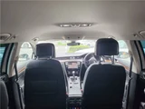 2015 Volkswagen Passat Variant Sedan for sale, Japanese used car export - photo 13 of 38 | GULJI TRADERS