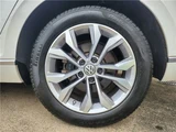 2015 Volkswagen Passat Variant Sedan for sale, Japanese used car export - photo 32 of 38 | GULJI TRADERS