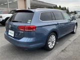 2015 Volkswagen Passat Variant TSI Sedan for sale, Japanese used car export - photo 10 of 24 | GULJI TRADERS