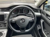 2015 Volkswagen Passat Variant TSI Sedan for sale, Japanese used car export - photo 17 of 24 | GULJI TRADERS