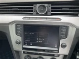2015 Volkswagen Passat Variant TSI Sedan for sale, Japanese used car export - photo 20 of 24 | GULJI TRADERS