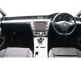 2015 Volkswagen Passat Variant Sedan for sale, Japanese used car export - photo 12 of 24 | GULJI TRADERS