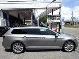 2016 Volkswagen Passat Variant Sedan for sale, Japanese used car export - photo 9 of 62 | GULJI TRADERS
