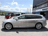 2016 Volkswagen Passat Variant Sedan for sale, Japanese used car export - photo 11 of 62 | GULJI TRADERS