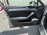 2016 Volkswagen Passat Variant Sedan for sale, Japanese used car export - photo 41 of 62 | GULJI TRADERS
