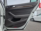 2016 Volkswagen Passat Variant Sedan for sale, Japanese used car export - photo 48 of 68 | GULJI TRADERS