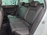 2016 Volkswagen Passat Variant Sedan for sale, Japanese used car export - photo 49 of 68 | GULJI TRADERS