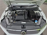2016 Volkswagen Passat Variant Sedan for sale, Japanese used car export - photo 56 of 68 | GULJI TRADERS