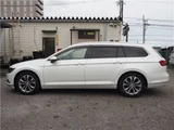 2016 Volkswagen Passat Variant Sedan for sale, Japanese used car export - photo 35 of 76 | GULJI TRADERS