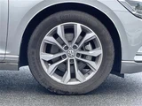 2016 Volkswagen Passat Variant TSI Sedan for sale, Japanese used car export - photo 16 of 24 | GULJI TRADERS