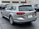 2016 Volkswagen Passat Variant TSI Sedan for sale, Japanese used car export - photo 23 of 24 | GULJI TRADERS