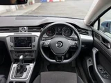 2016 Volkswagen Passat Variant TSI Comfortline Sedan for sale, Japanese used car export - photo 7 of 30 | GULJI TRADERS