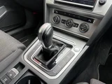 2016 Volkswagen Passat Variant TSI Comfortline Sedan for sale, Japanese used car export - photo 10 of 30 | GULJI TRADERS