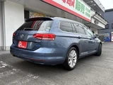 2016 Volkswagen Passat Variant TSI Comfortline Sedan for sale, Japanese used car export - photo 23 of 30 | GULJI TRADERS