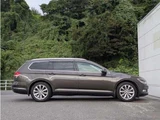 2016 Volkswagen Passat Variant Sedan for sale, Japanese used car export - photo 4 of 27 | GULJI TRADERS