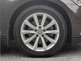2016 Volkswagen Passat Variant Sedan for sale, Japanese used car export - photo 9 of 27 | GULJI TRADERS