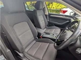 2016 Volkswagen Passat Variant Sedan for sale, Japanese used car export - photo 13 of 27 | GULJI TRADERS