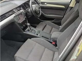 2016 Volkswagen Passat Variant Sedan for sale, Japanese used car export - photo 16 of 27 | GULJI TRADERS