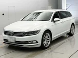 2016 Volkswagen Passat Variant Sedan for sale, Japanese used car export - photo 1 of 12 | GULJI TRADERS