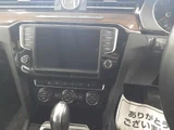 2016 Volkswagen Passat Variant Sedan for sale, Japanese used car export - photo 12 of 12 | GULJI TRADERS