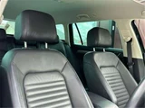 2016 Volkswagen Passat Variant Sedan for sale, Japanese used car export - photo 40 of 50 | GULJI TRADERS