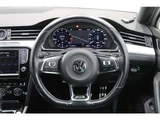 2016 Volkswagen Passat Variant 2.0TSI Sedan for sale, Japanese used car export - photo 6 of 24 | GULJI TRADERS