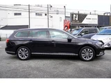 2016 Volkswagen Passat Variant Sedan for sale, Japanese used car export - photo 5 of 7 | GULJI TRADERS