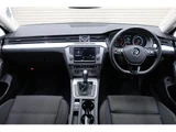 2016 Volkswagen Passat Variant Sedan for sale, Japanese used car export - photo 7 of 9 | GULJI TRADERS