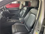 2017 Volkswagen Passat Variant Sedan for sale, Japanese used car export - photo 14 of 37 | GULJI TRADERS
